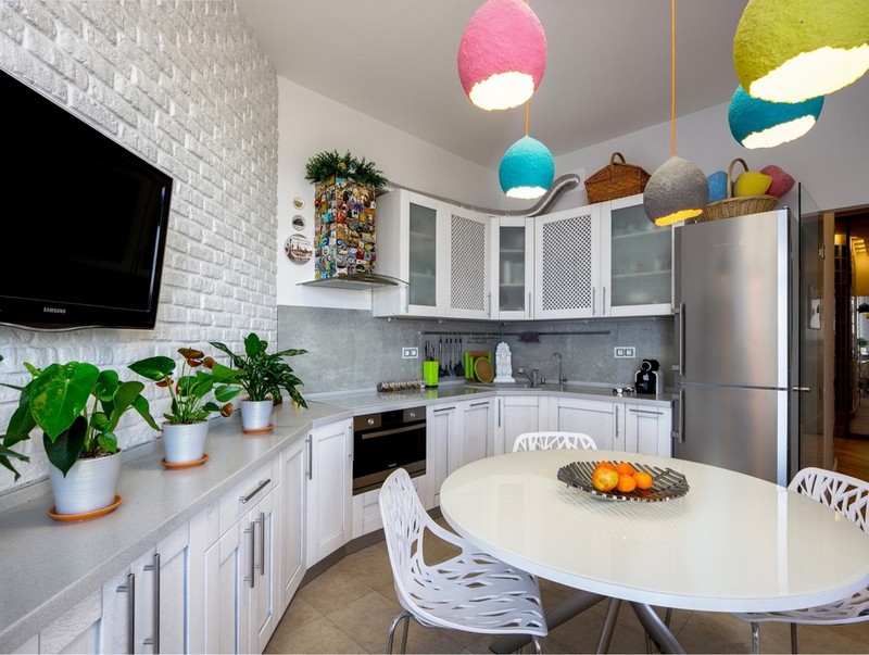 кухня в белом цвете в стиле лофт фото