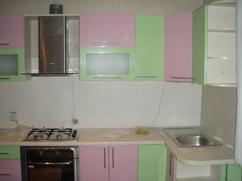 зелено розовая кухня фото