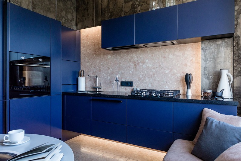 синяя матовая кухня фото